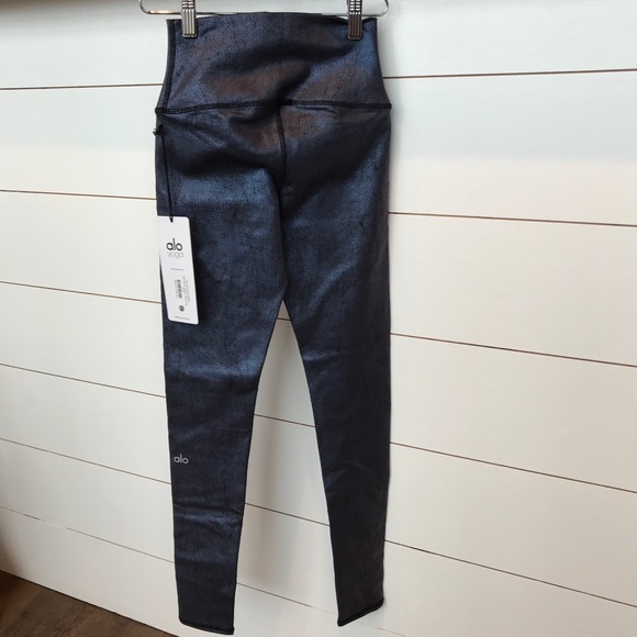 ALO high waisted airbrush legging-metallic - Picture 5 of 5